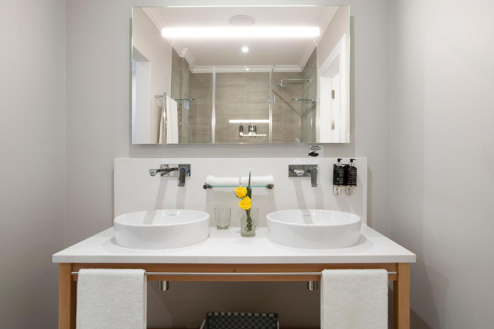 Apartment On Sixty6 *